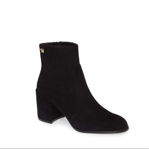 Stuart Weitzman Quinn ankle booties